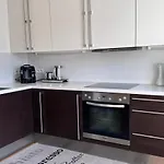 Center דירה *